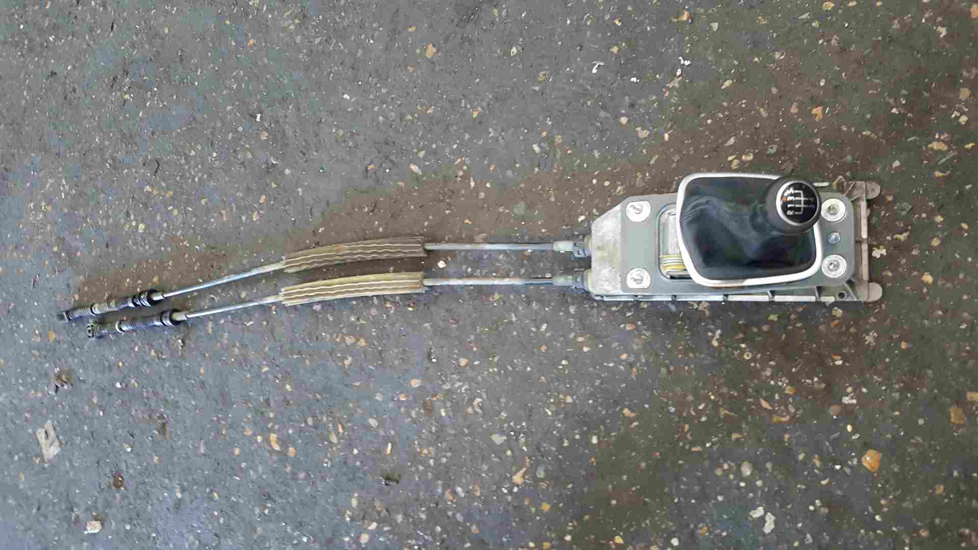Volkswagen Polo 9N3 2006-2008 5 Speed Manual Gearstick Shifter  Cables