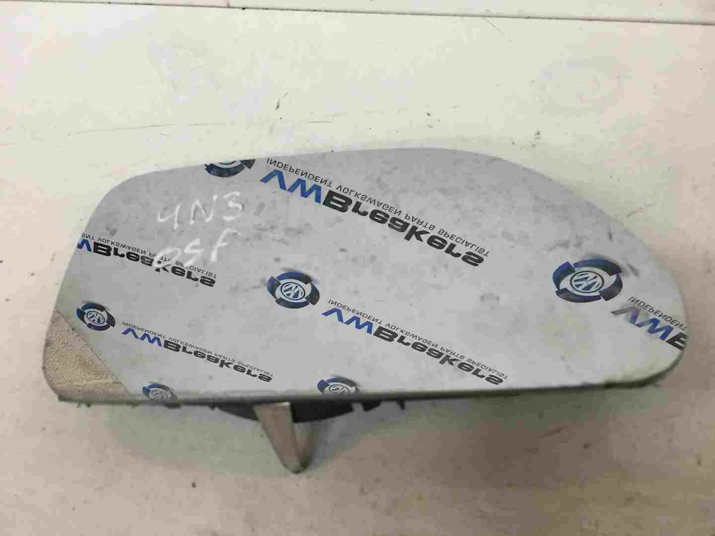 Volkswagen Polo 9N3 2006-2008 Drivers OS Wing Mirror Glass