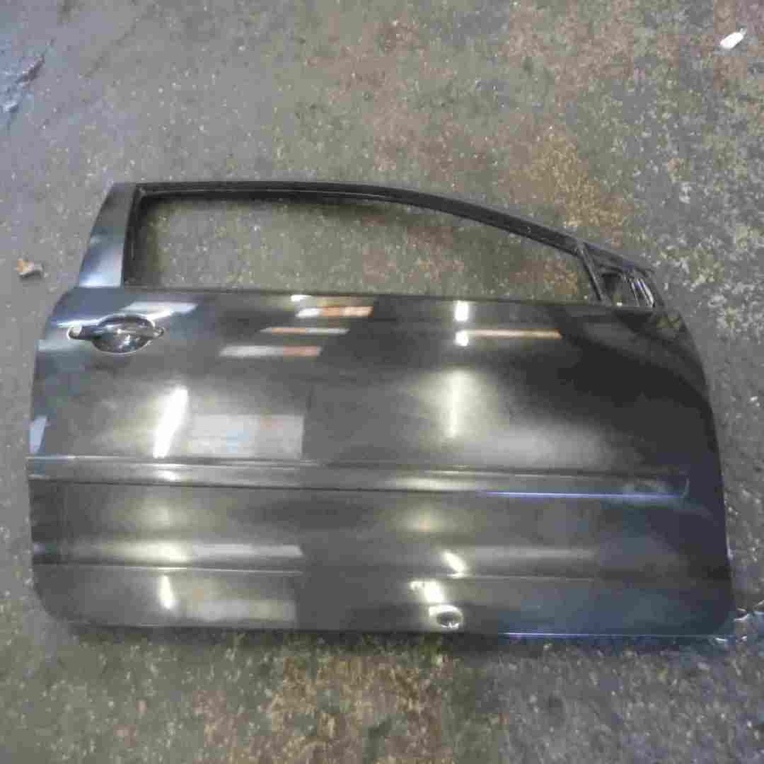 Volkswagen Polo 9N3 2006-2008 Drivers OSF Front Door Black LC9Z 3dr