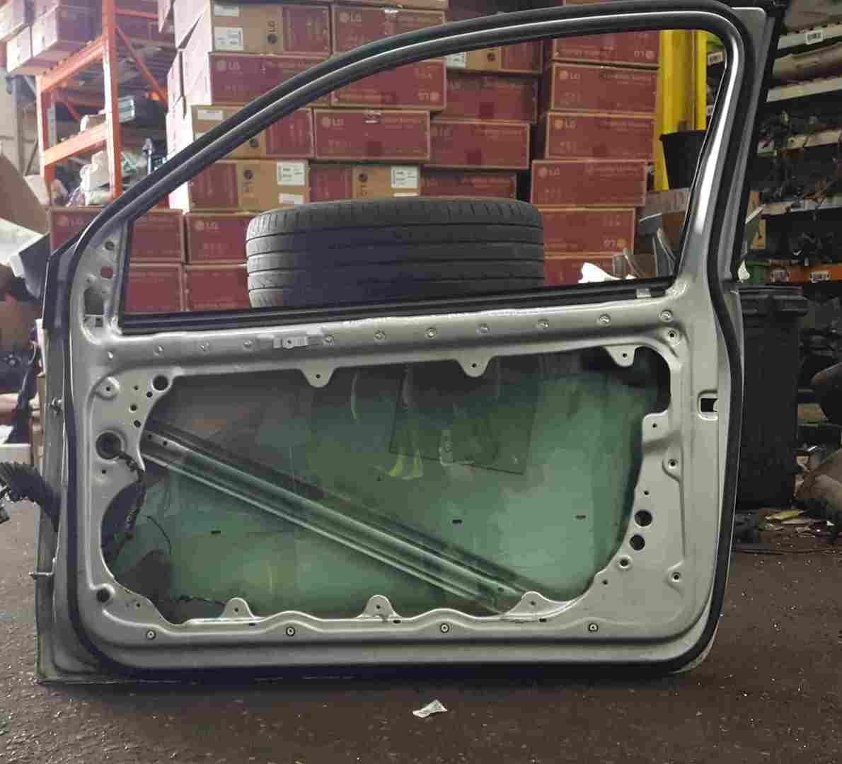 Volkswagen Polo 9N3 2006-2008 Drivers OSF Front Door Silver LA7W 3dr