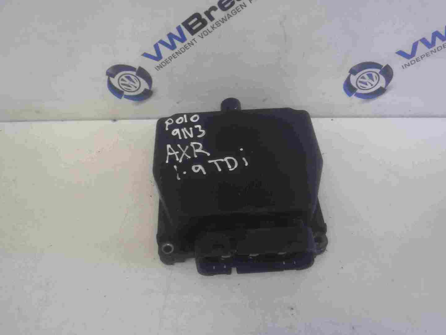 Volkswagen Polo 9N3 2006-2008 ECU Solenoid Module Vacuum 6Q0906625C