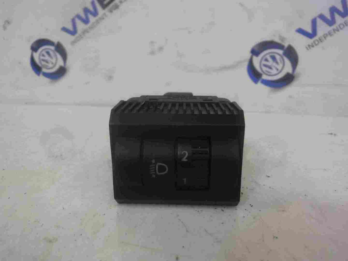 Volkswagen Polo 9N3 2006-2008 Headlight Adjuster Switch 6Q0941333B 6Q0941333C
