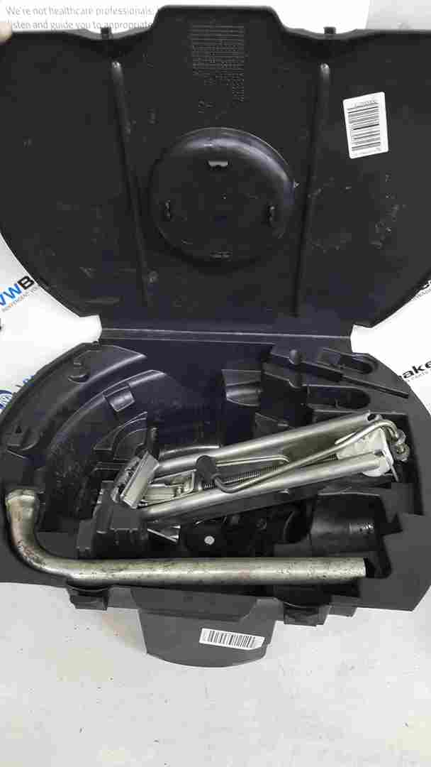 Volkswagen Polo 9N3 2006-2008 Jack Set + Holder 6Q0012115F