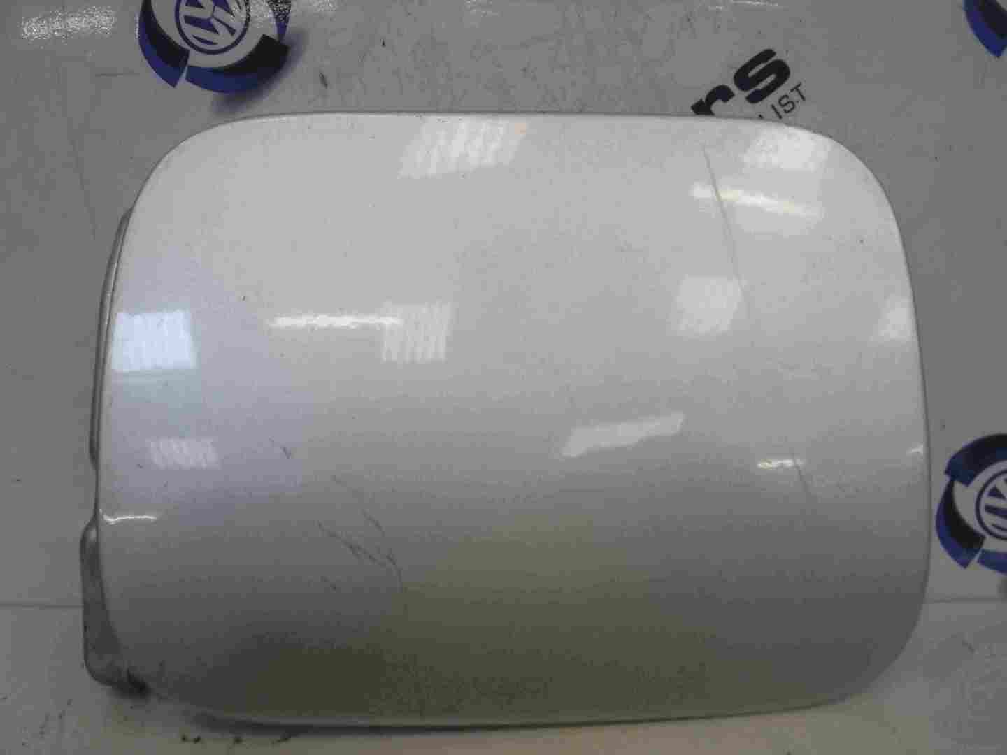 Volkswagen Polo Saloon 1999-2003 6N2 Fuel Flap Cover Silver LS7N