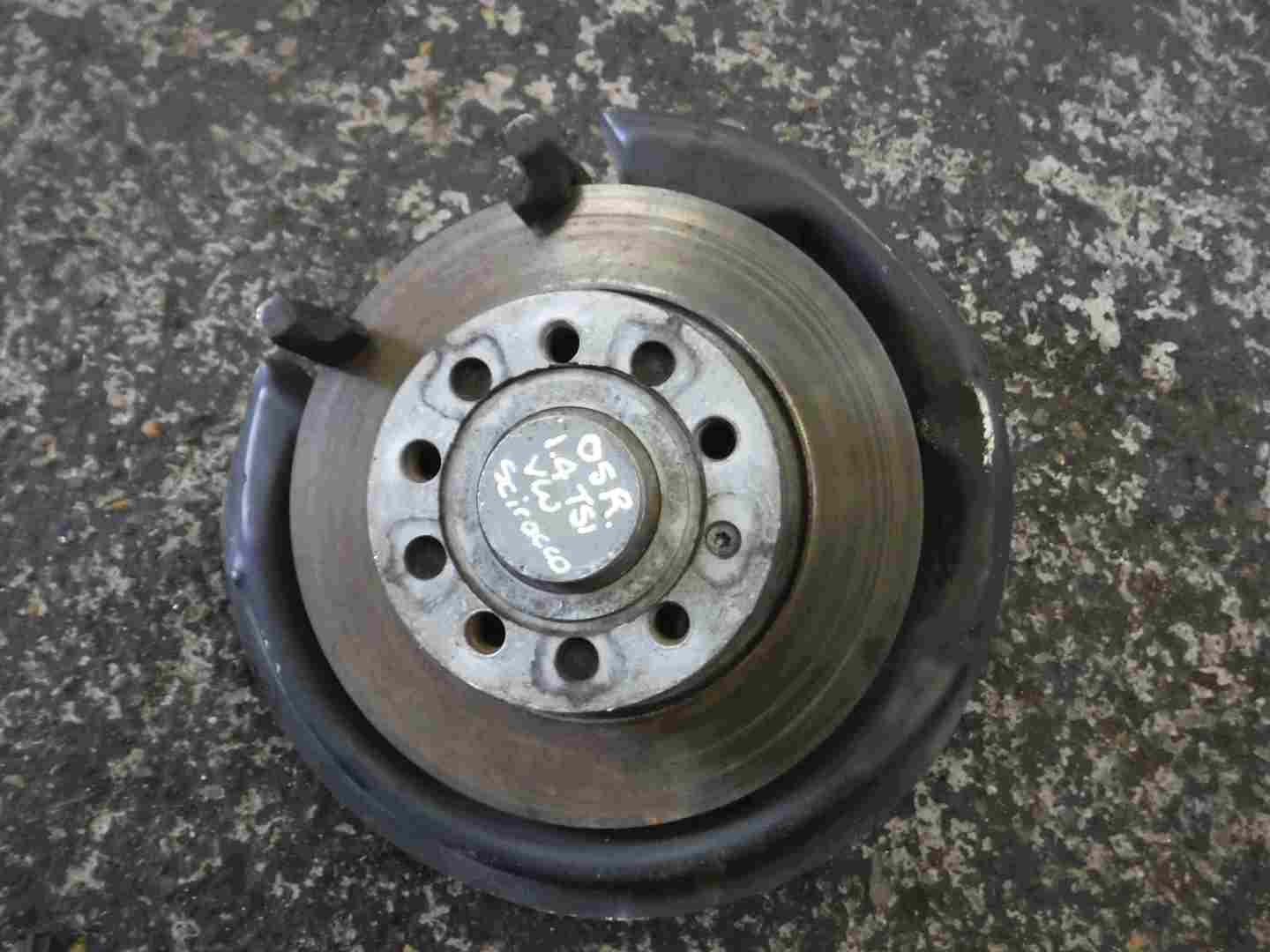 Volkswagen Scirocco 2008-2014 1.4 TSI Drivers OSR Rear Hub Disc Stub Axle