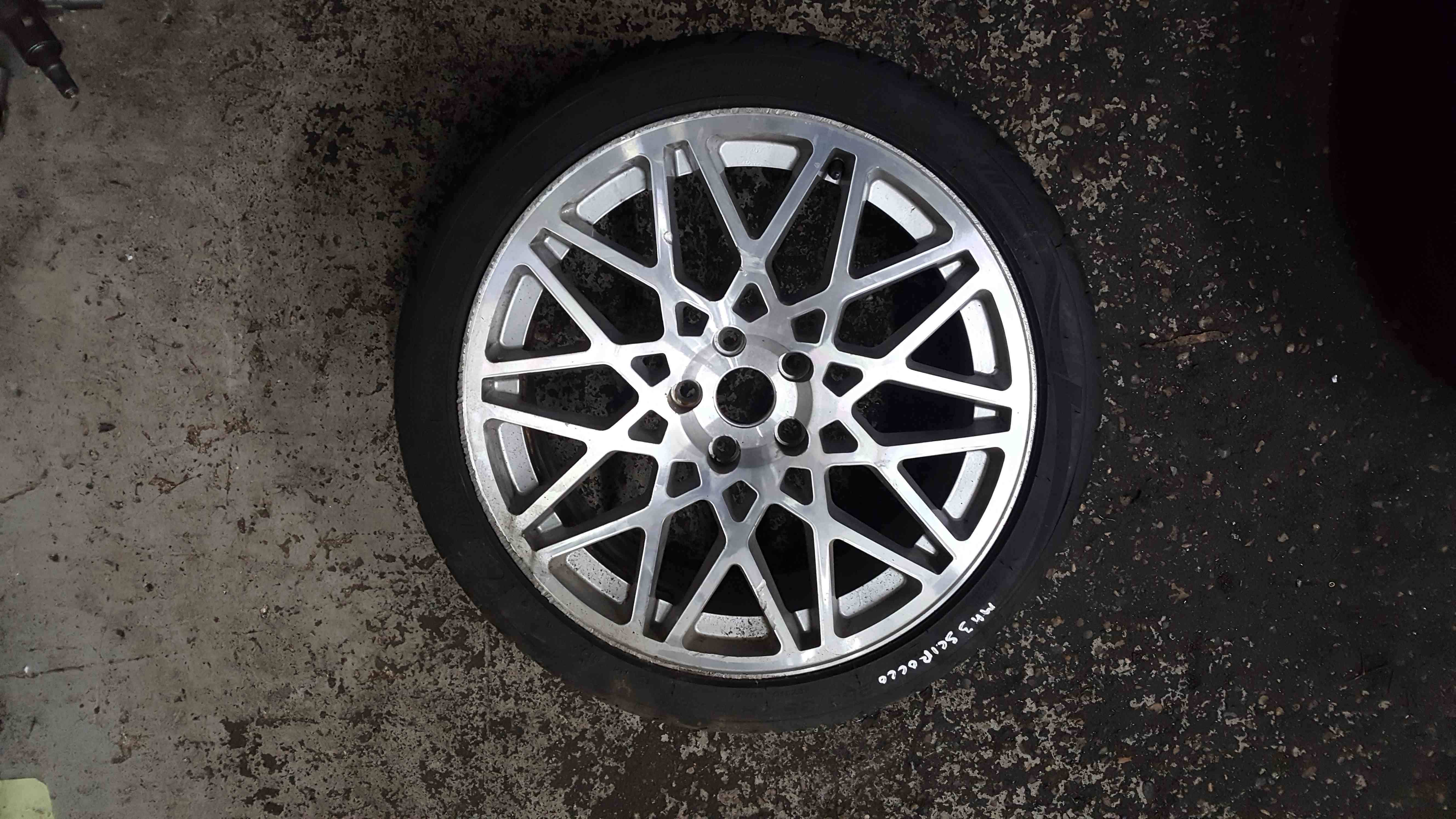 Volkswagen Scirocco 2008-2014 Rotiform BLQ Dare LG2 Alloy Wheels 255 35 19 4/5