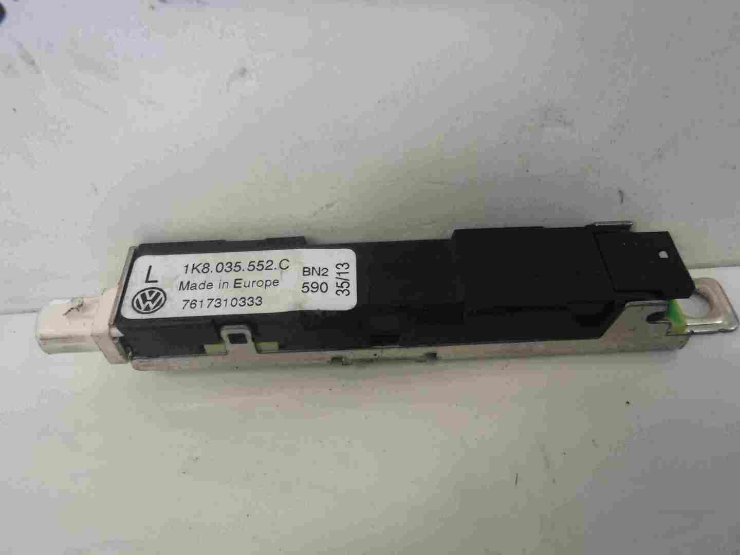 Volkswagen Scirocco 2008-2016 Left Aerial Amplifier Radio FM  DAB 1k8035552C