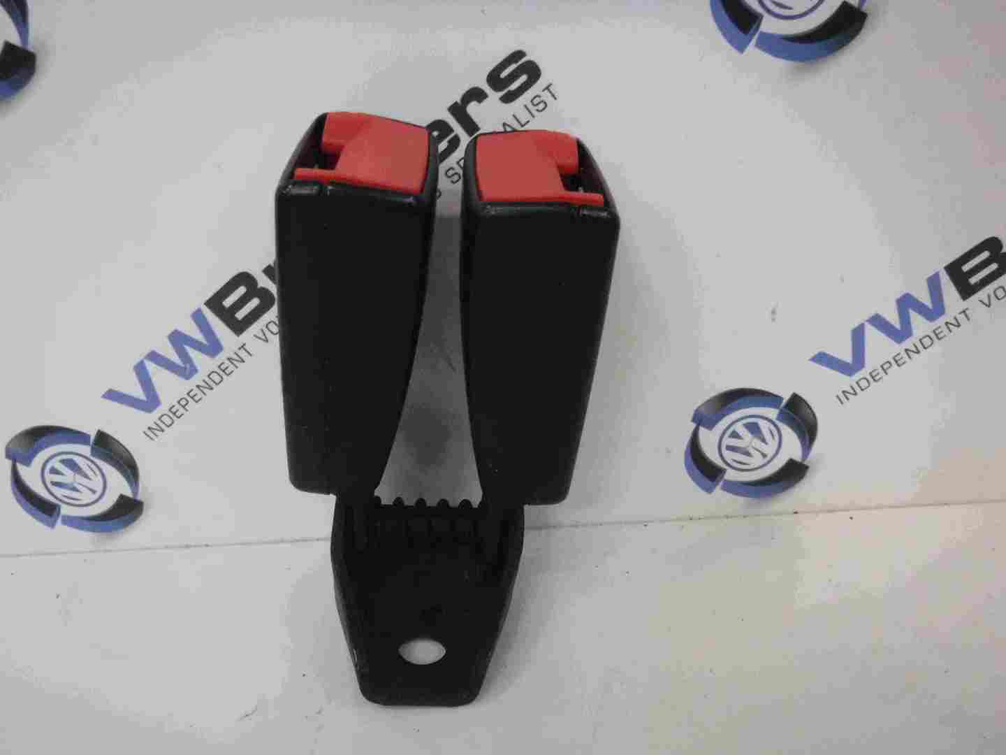 Volkswagen Scirocco 2008-2016 Rear Buckle Anchor Clip 8j8857739H