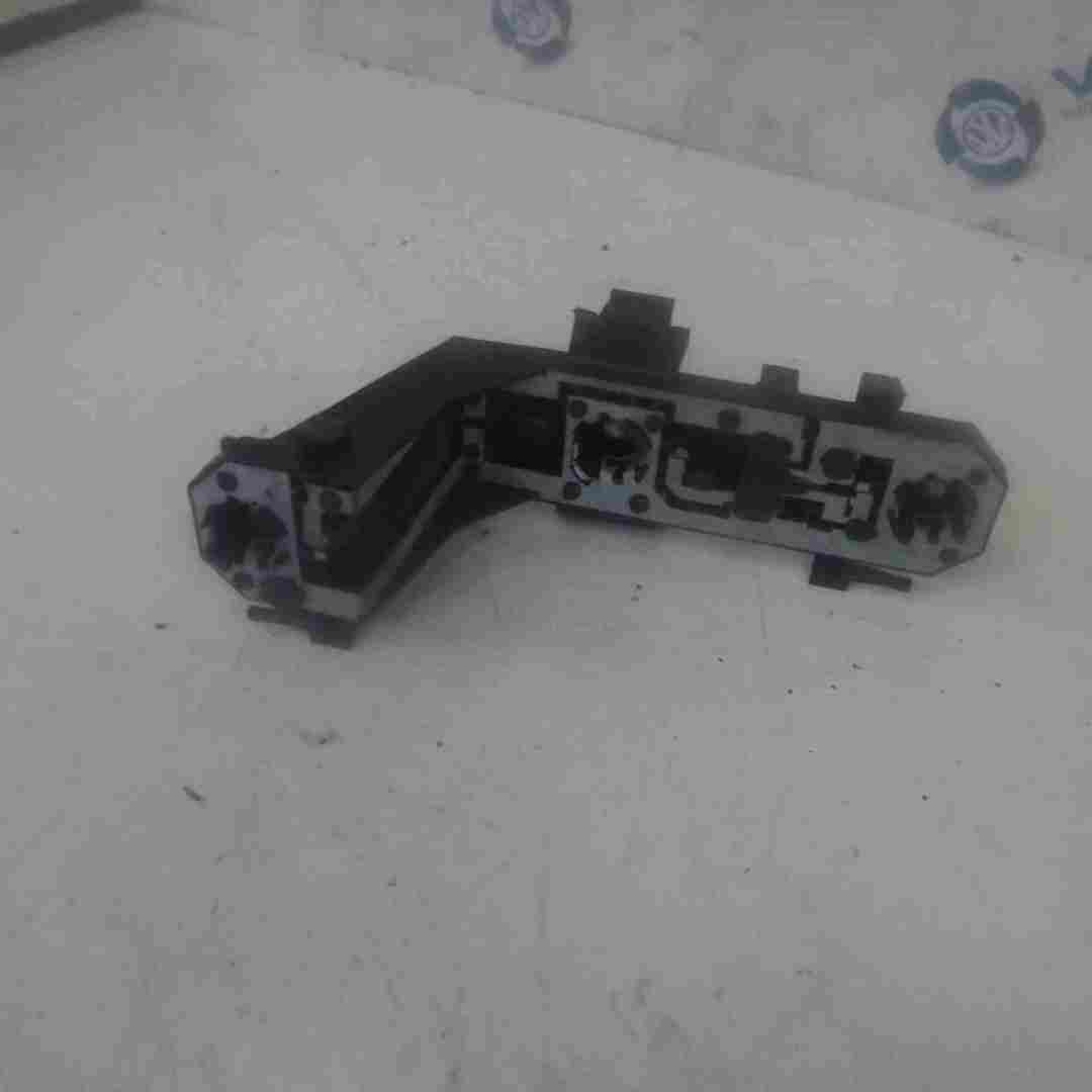 Volkswagen Sharan 2000-2003 Passenger NSR Rear Outer Bulb Holder