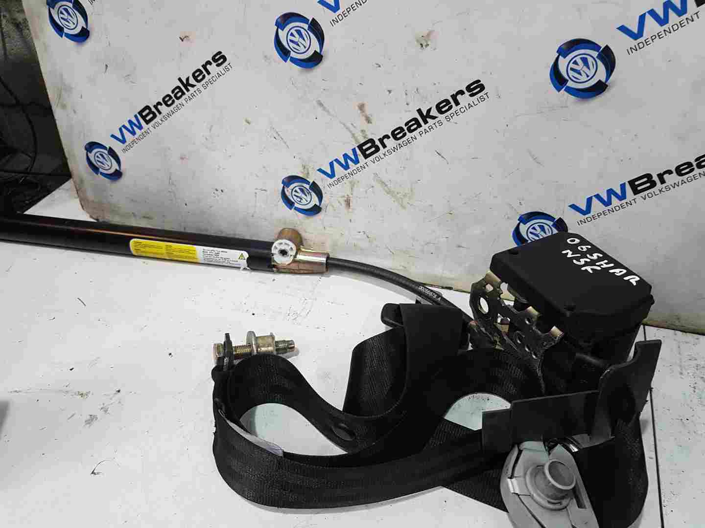 Volkswagen Sharan MK1 2004-2010 Passenger NSF Front Seat Belt  7M3857705