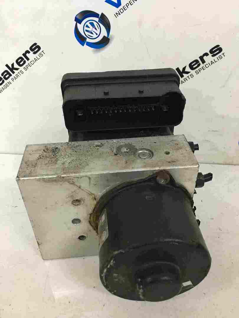 Volkswagen Touareg + Porsche Cayenne 2002-2007 3.2 V6 ABS Pump Brake System ECU