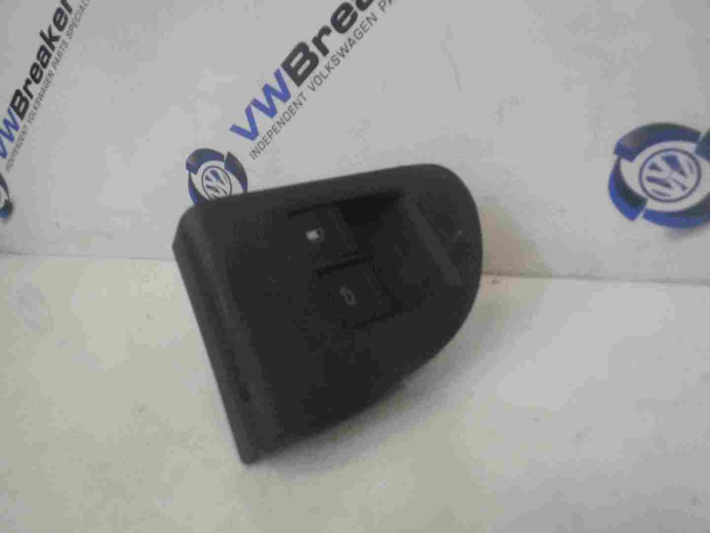 Volkswagen Touareg 2002-2007 Boot Fuel Open Switches + Panel 7L6867376