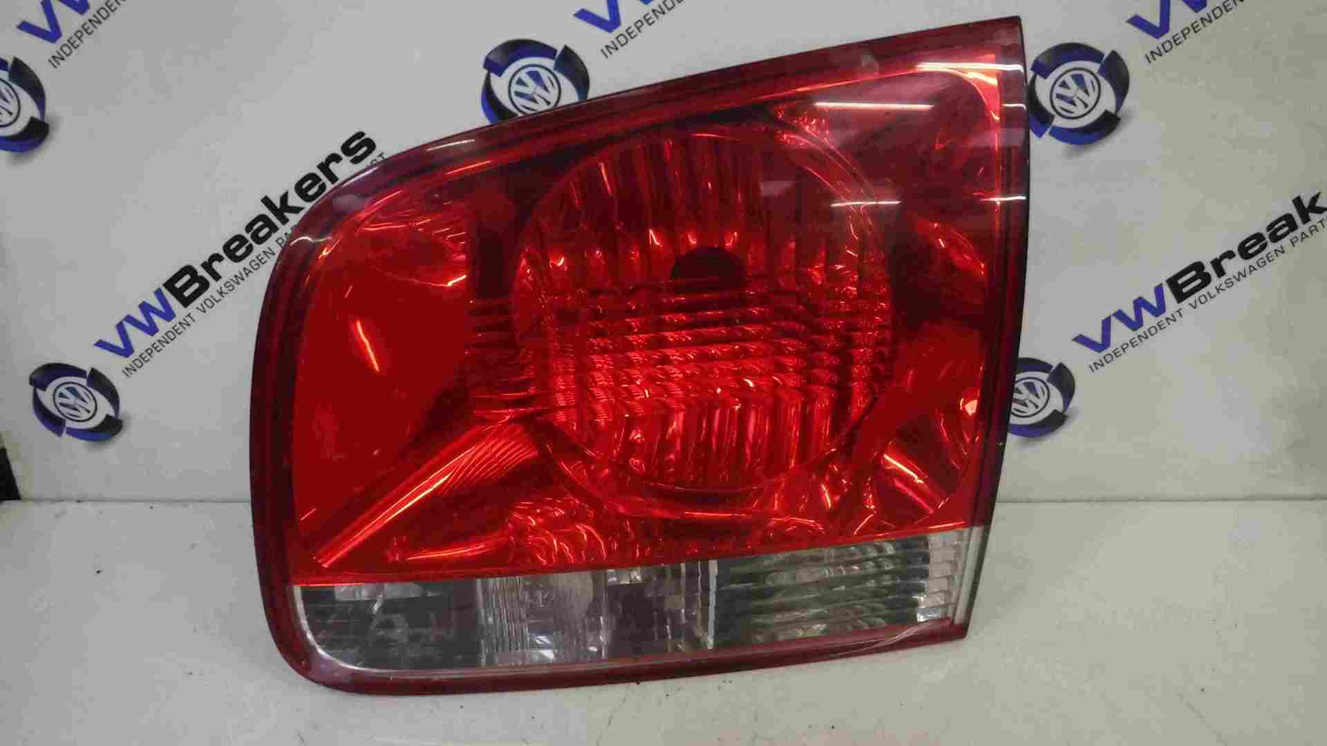 Volkswagen Touareg 2002-2007 Drivers OSR Rear Boot Tailgate Inner Light