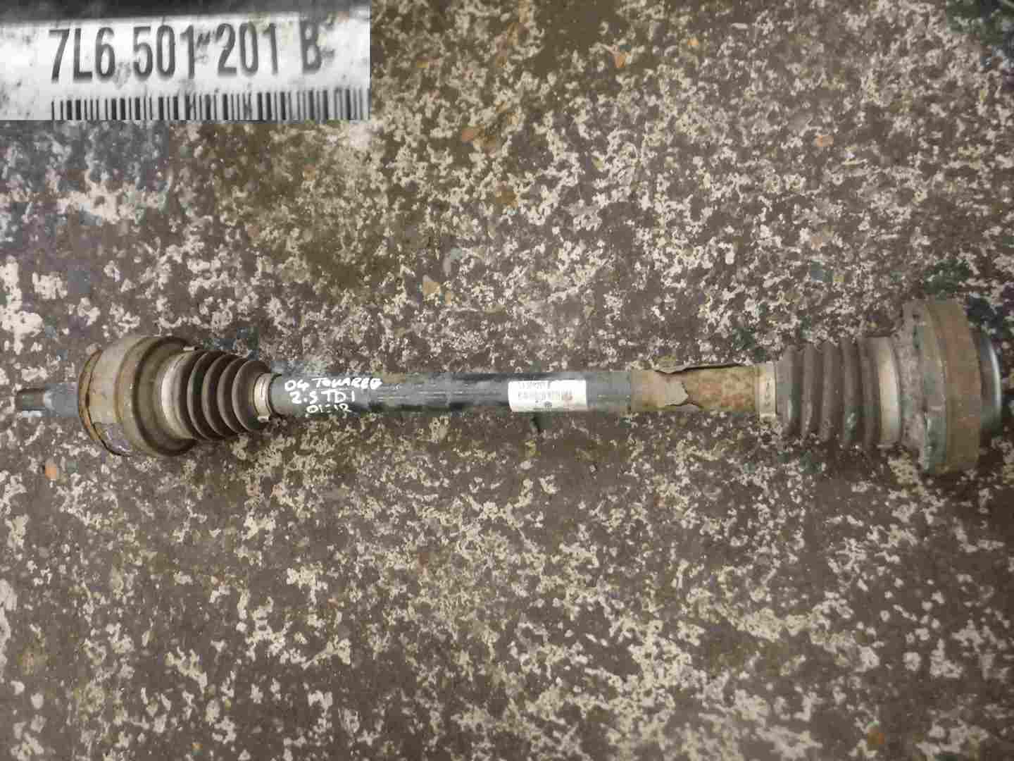 Volkswagen Touareg 2002-2007 Drivers OSR Rear Driveshaft 7L6501201 7L6501201B