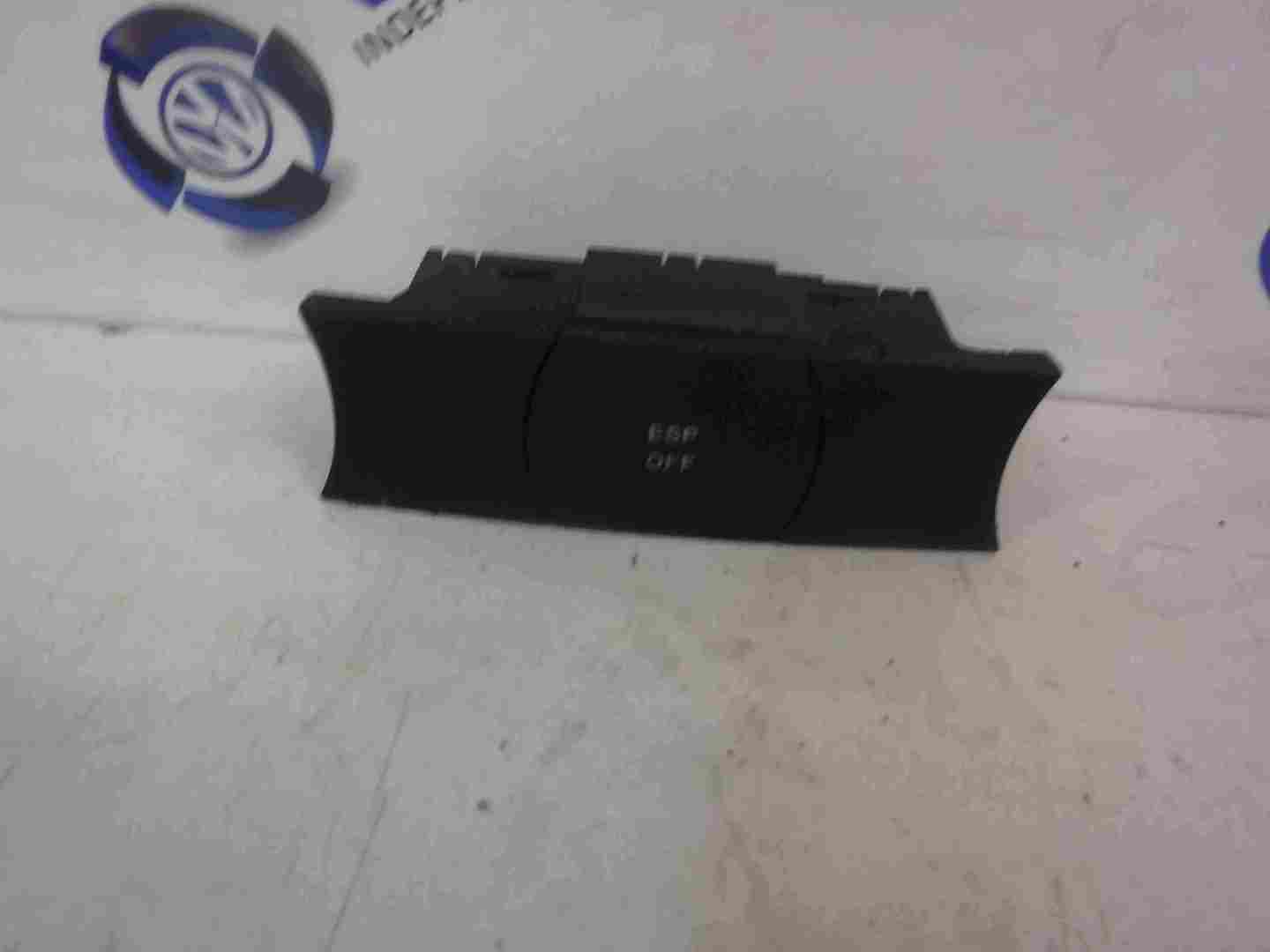 Volkswagen Touareg 2002-2007 ESP On And Off Switch 7L6927225C