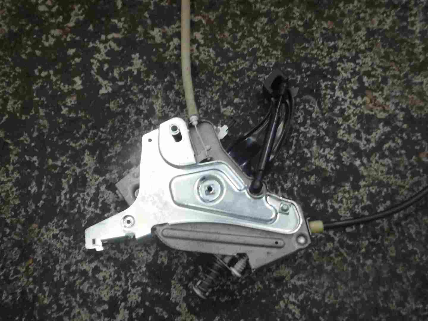 Volkswagen Touareg 2002-2007 Foot Brake Mechanism Release Cable