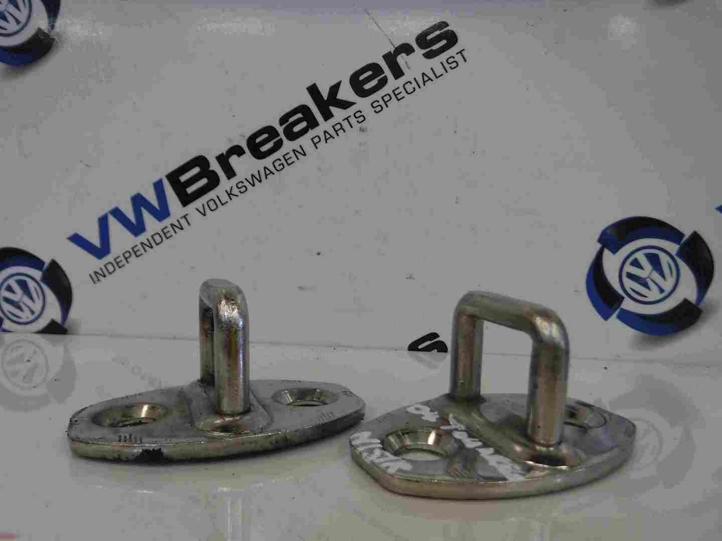 Volkswagen Touareg 2002-2007 NS OS Door Pin Catch Latch