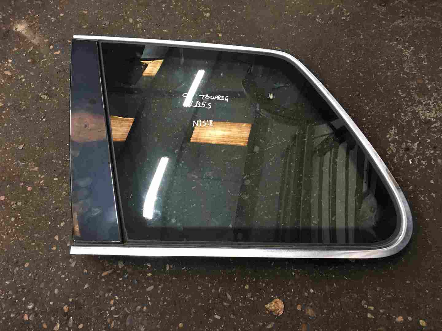 Volkswagen Touareg 2002-2007 Passenger NSR Rear Quarter Glass Window