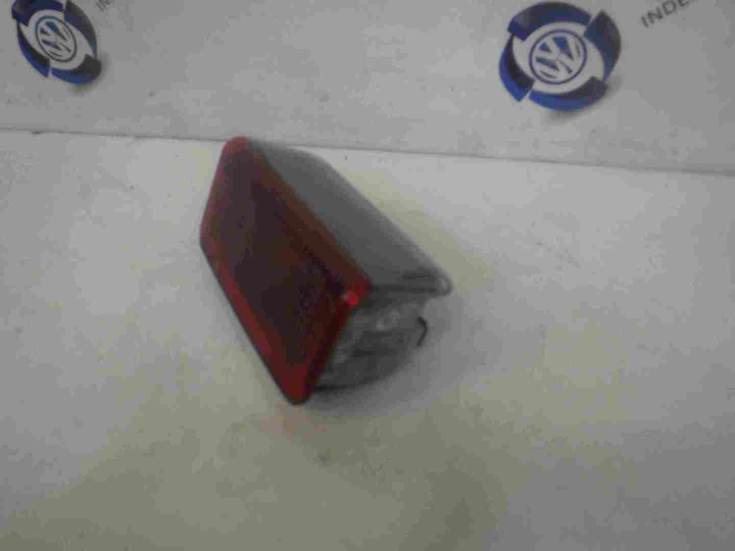 Volkswagen Touareg 2002-2007 Rear Tailgate Boot Light 7L6947113 7L6947113C