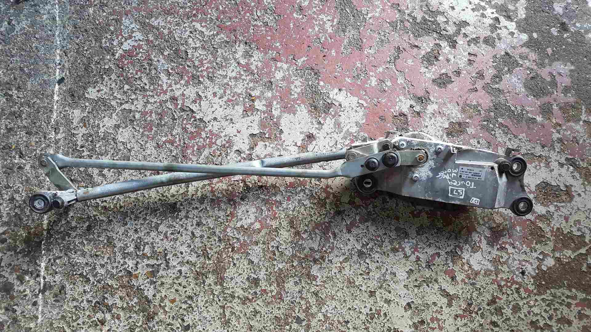Volkswagen Touareg 2003-2007 Windscreen Wiper Motor + Linkage 7L6955023A