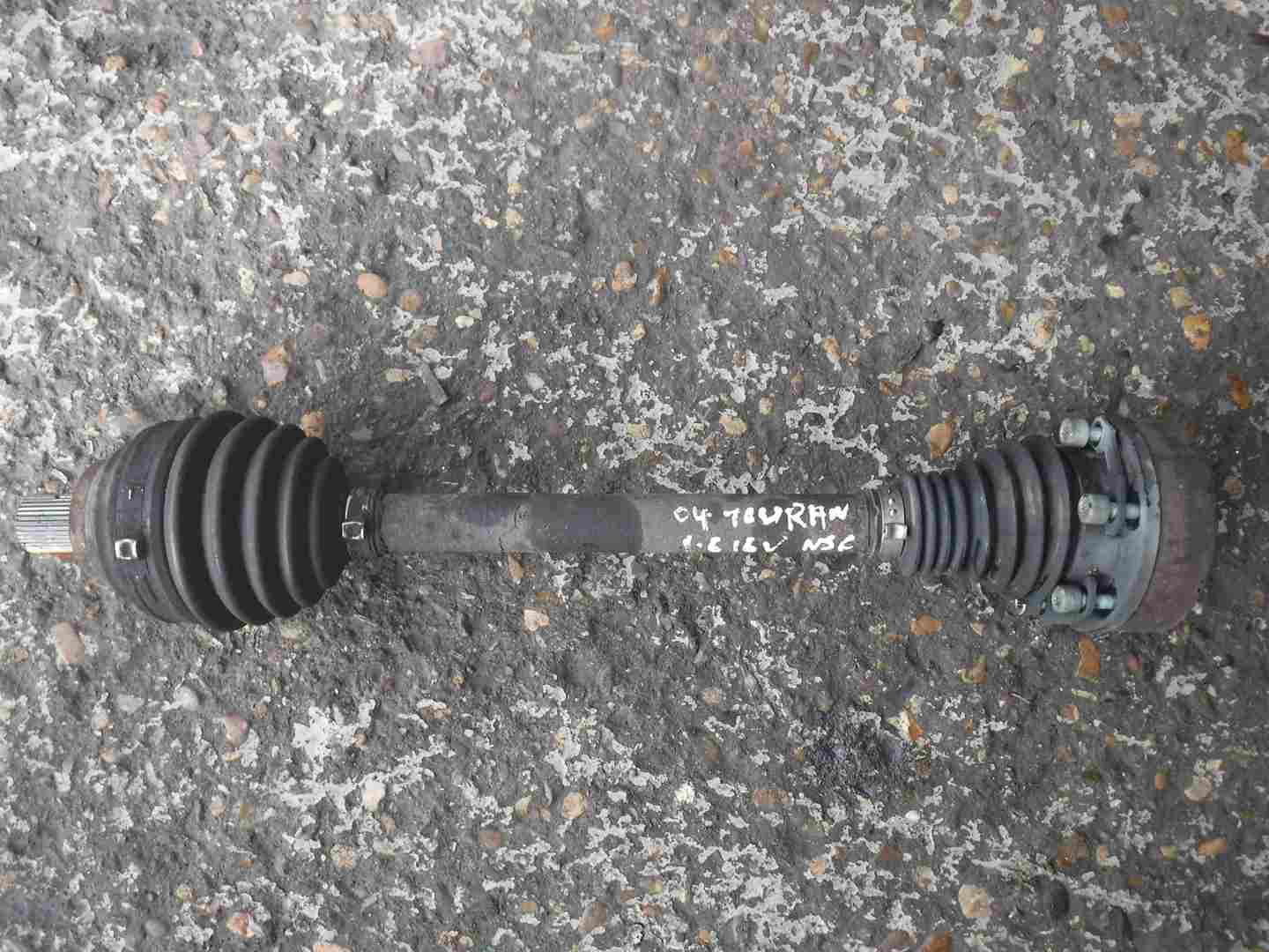 Volkswagen Touran 2003-2006 1.6 16v Passenger NSF Driveshaft