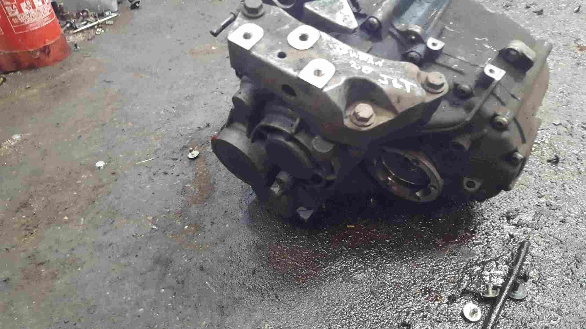 Volkswagen Touran 2003-2006 2.0 TDi Audi Seat 6 Speed Manual Gearbox JLT