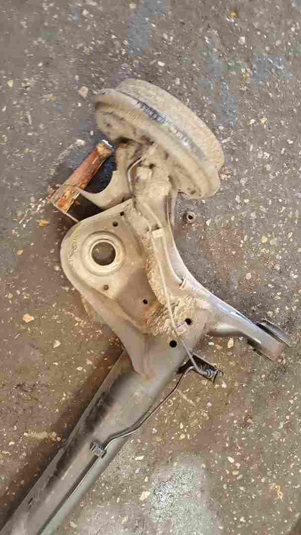 Volkswagen Up 2011-2017 Rear Axle Subframe Complete Drums