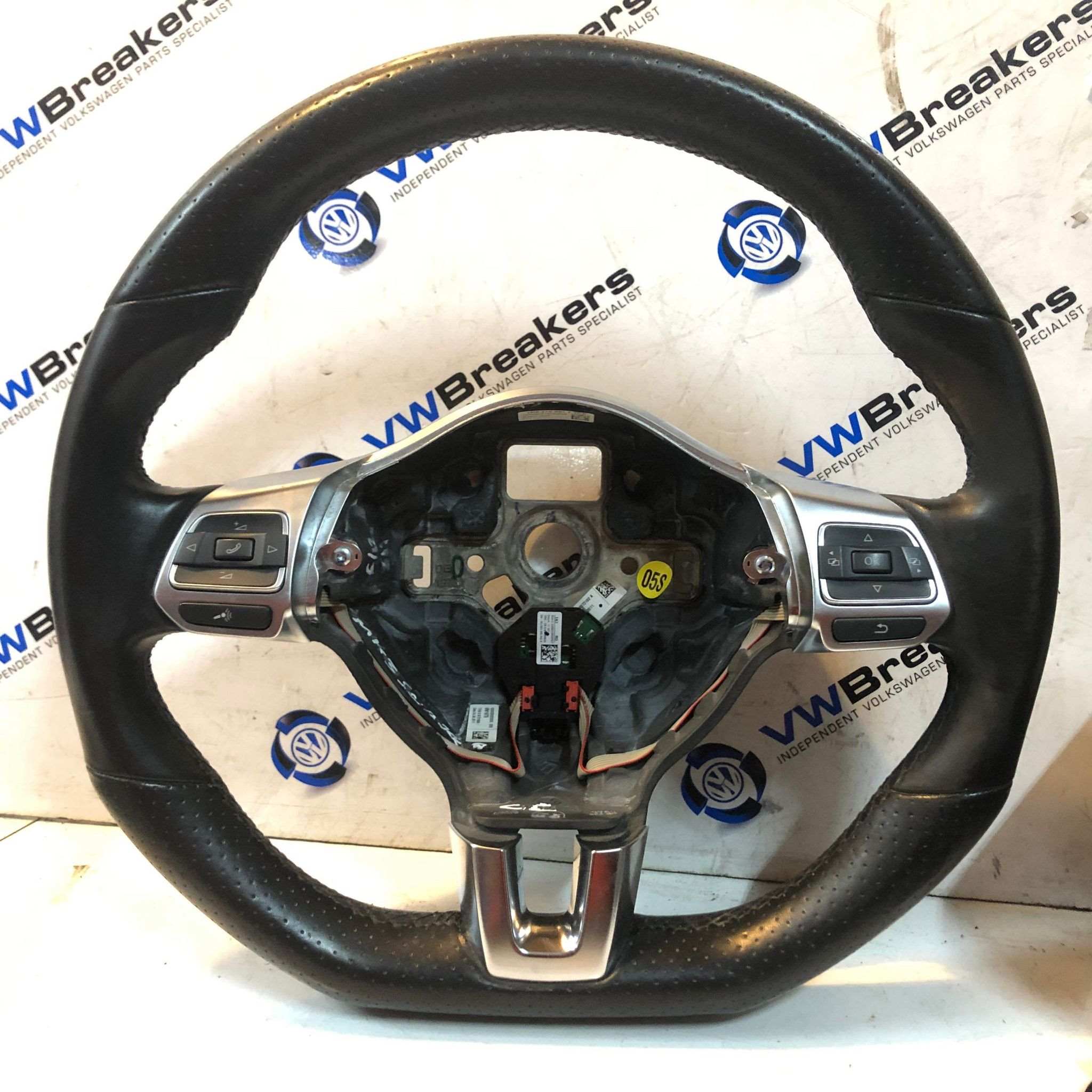 Vw Scirocco 2008-2014 Flat Bottom Steering Wheel Multifunction 1K8419091t