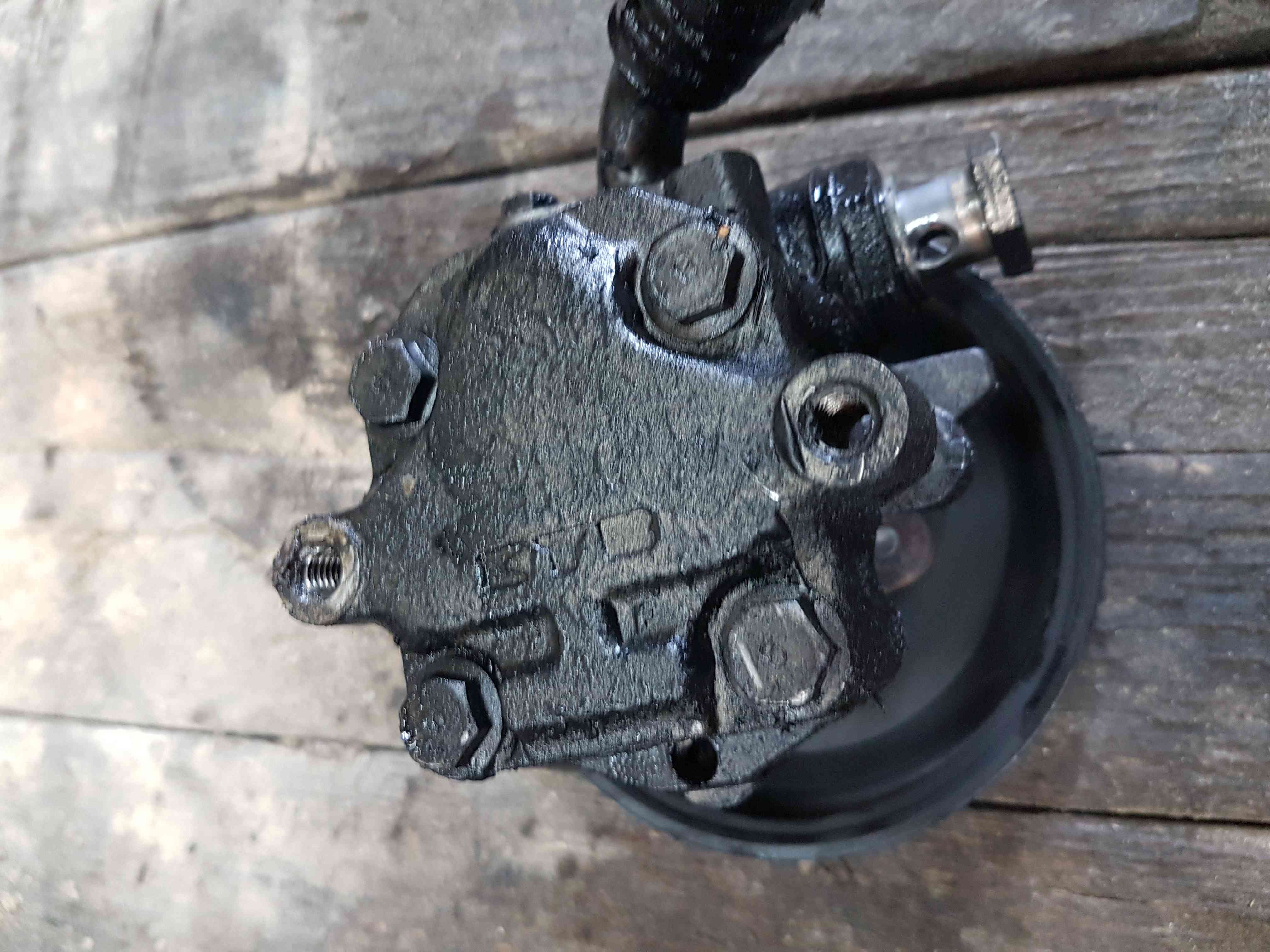 Volkswagen Touareg 2002-2007 3.0 TDI Power Steering Pump